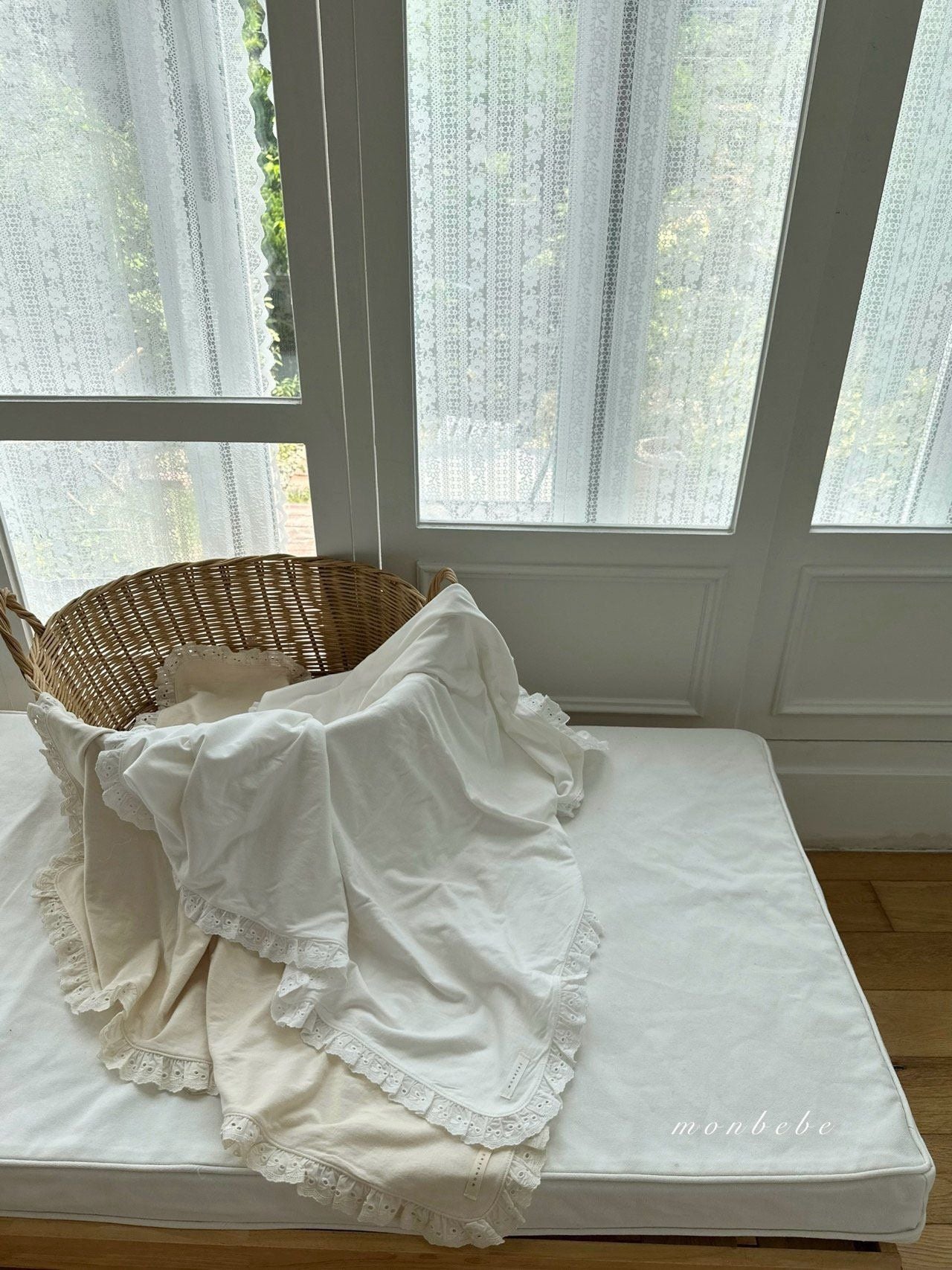 Bong Bong Blanket (2 layers)