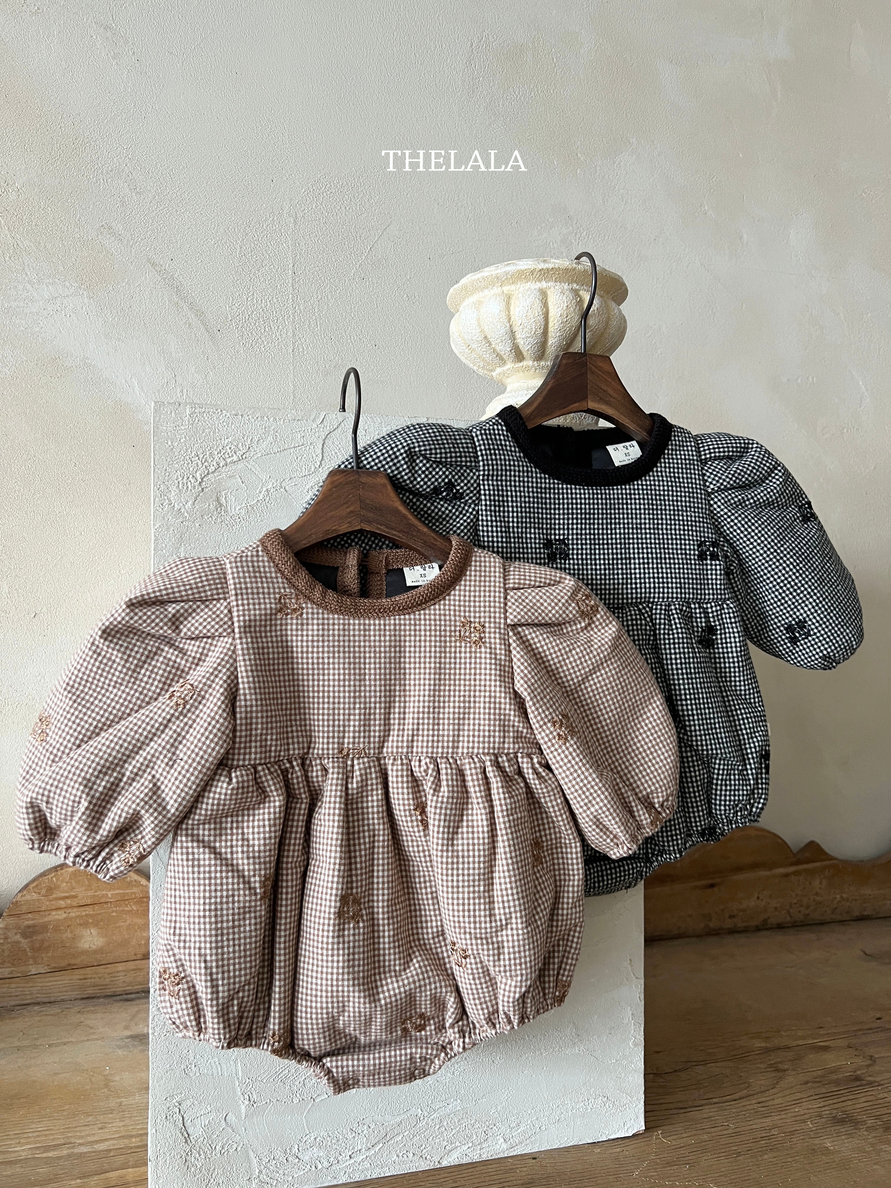 Pie Embroidery Suit