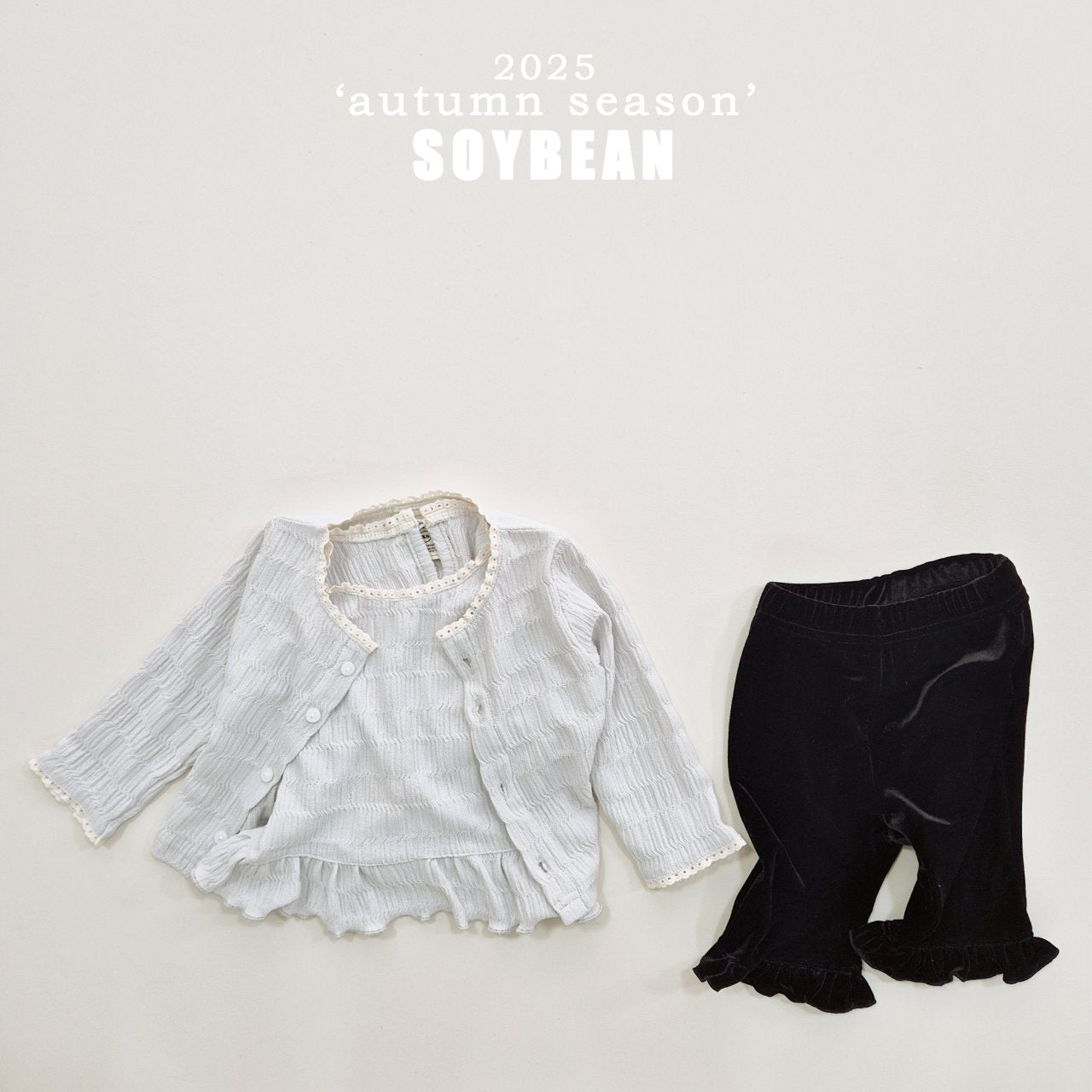 Capri Frill Pants