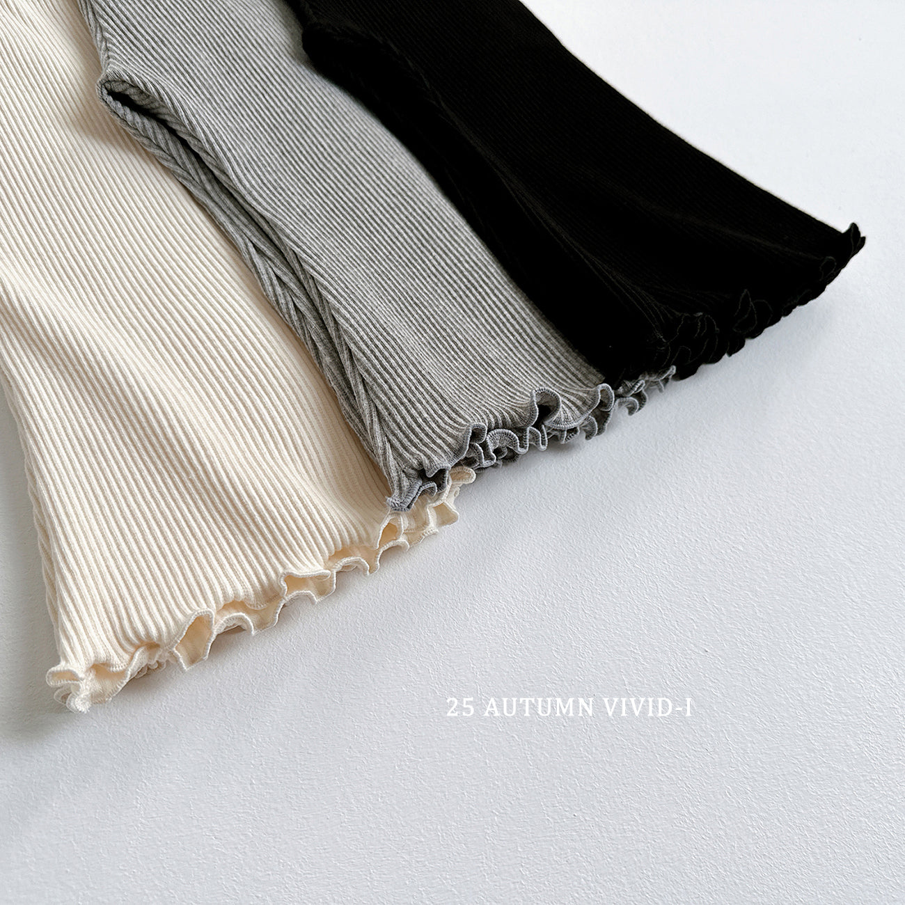 Ribbed Loose-fit Flared Pants