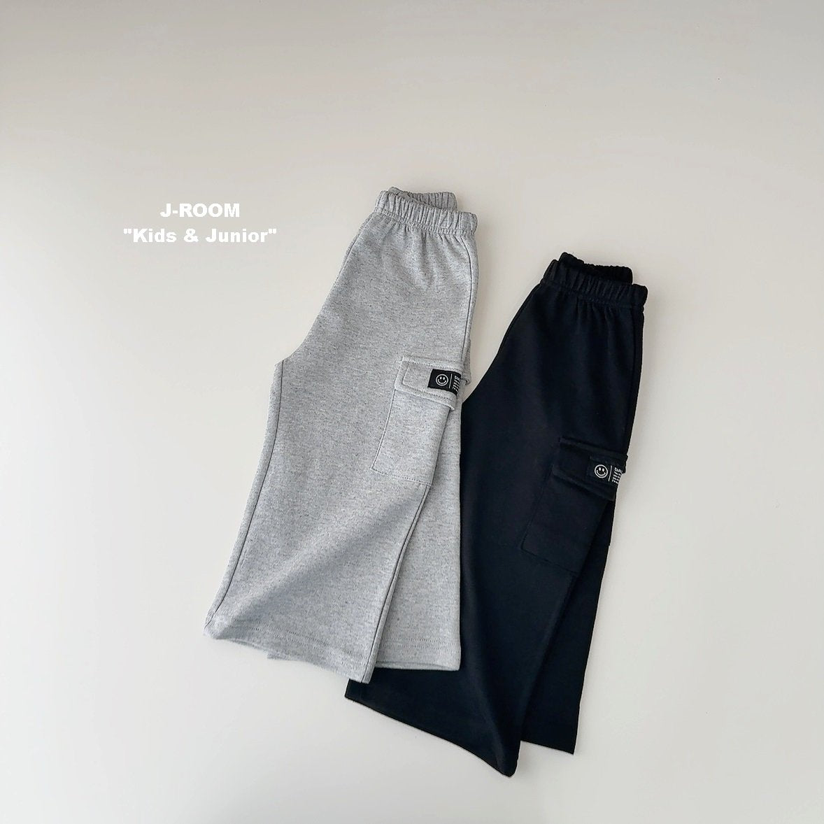 Pocket Label Wide Cargo Pants