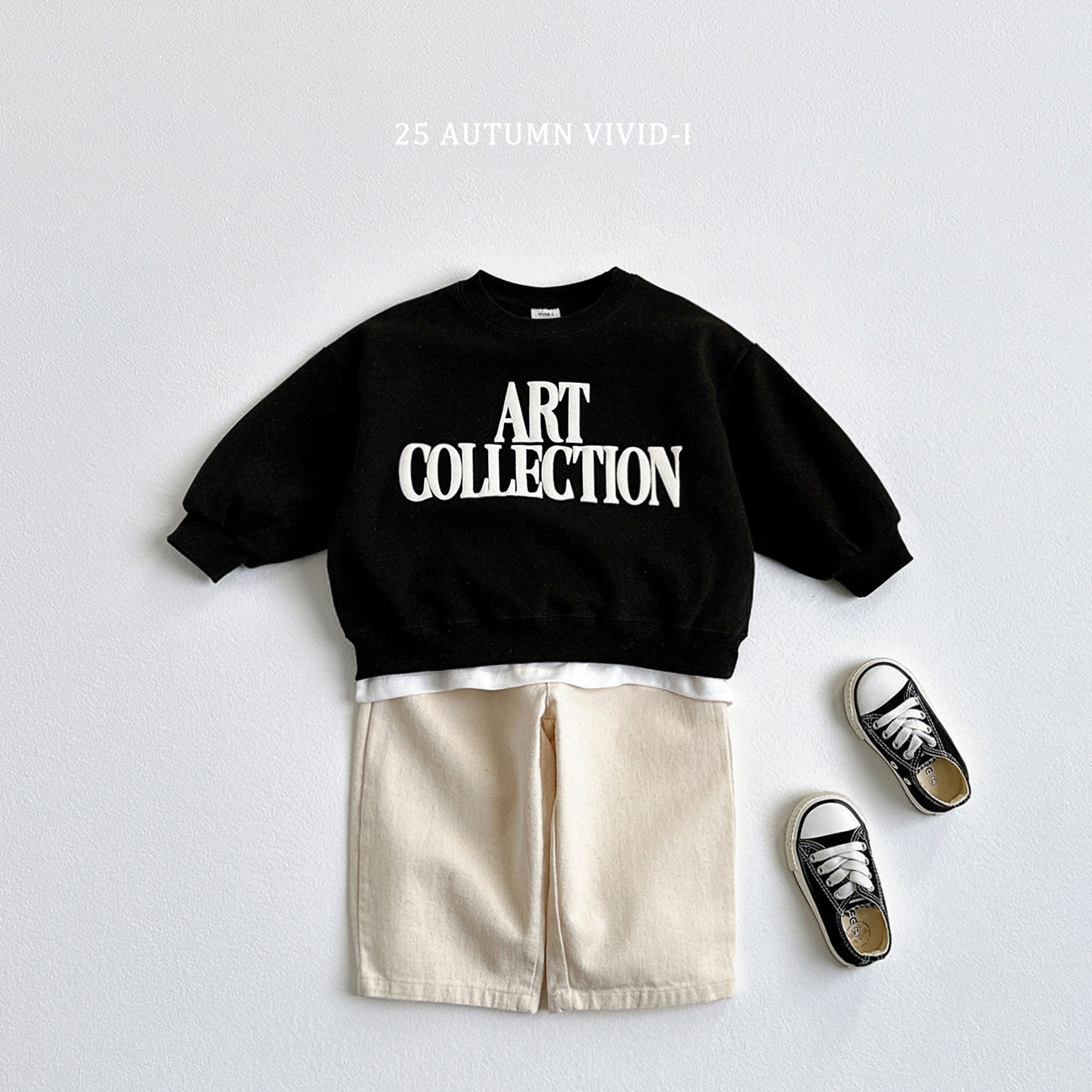 Art Embossed Sweatshirt