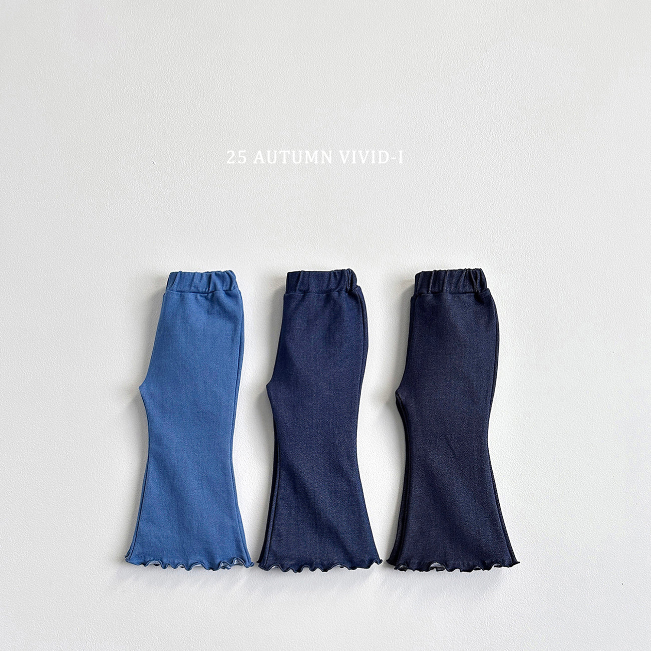 Diagonal Stretch Flared Pants