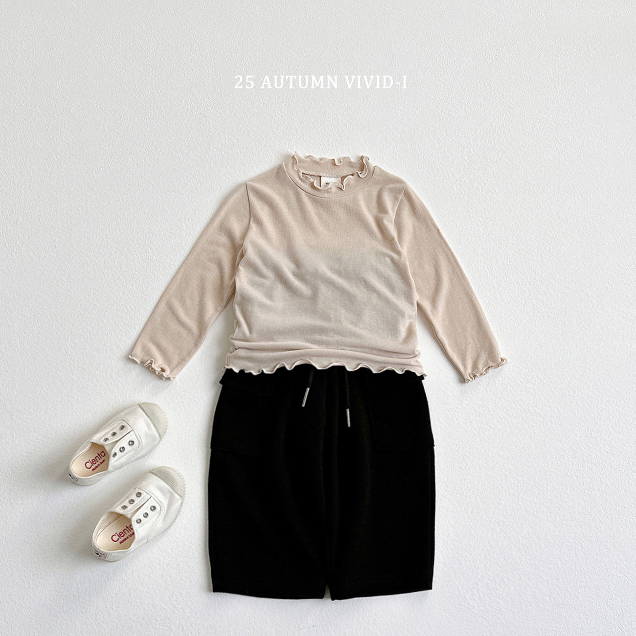 Wide-Fit Cargo String Pants