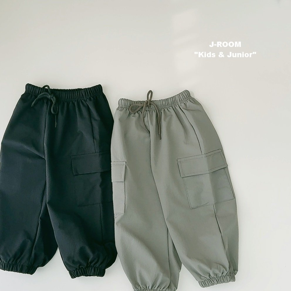 Stretch Anorak Cargo Pants