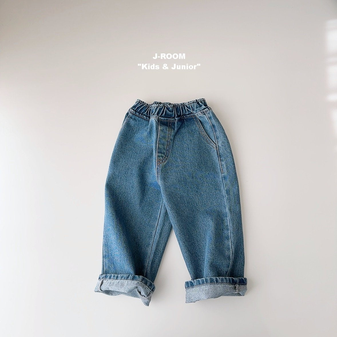 Point Label Wide Denim Pants
