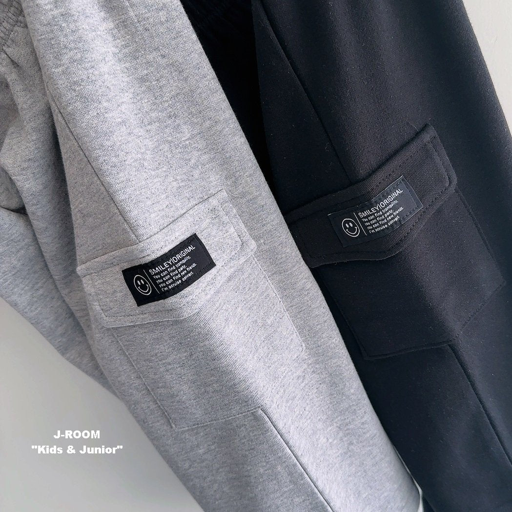 Pocket Label Wide Cargo Pants