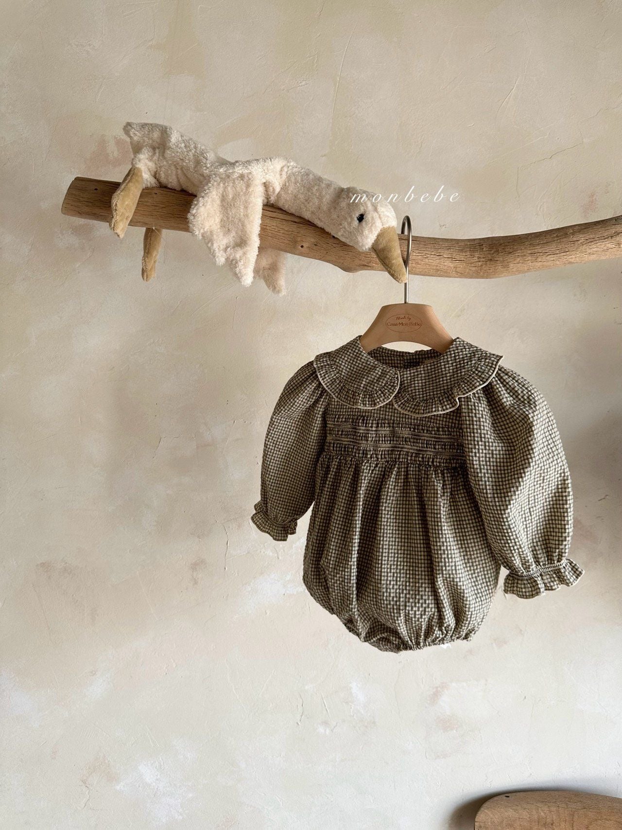 Autumn Zimmer Frill Suit