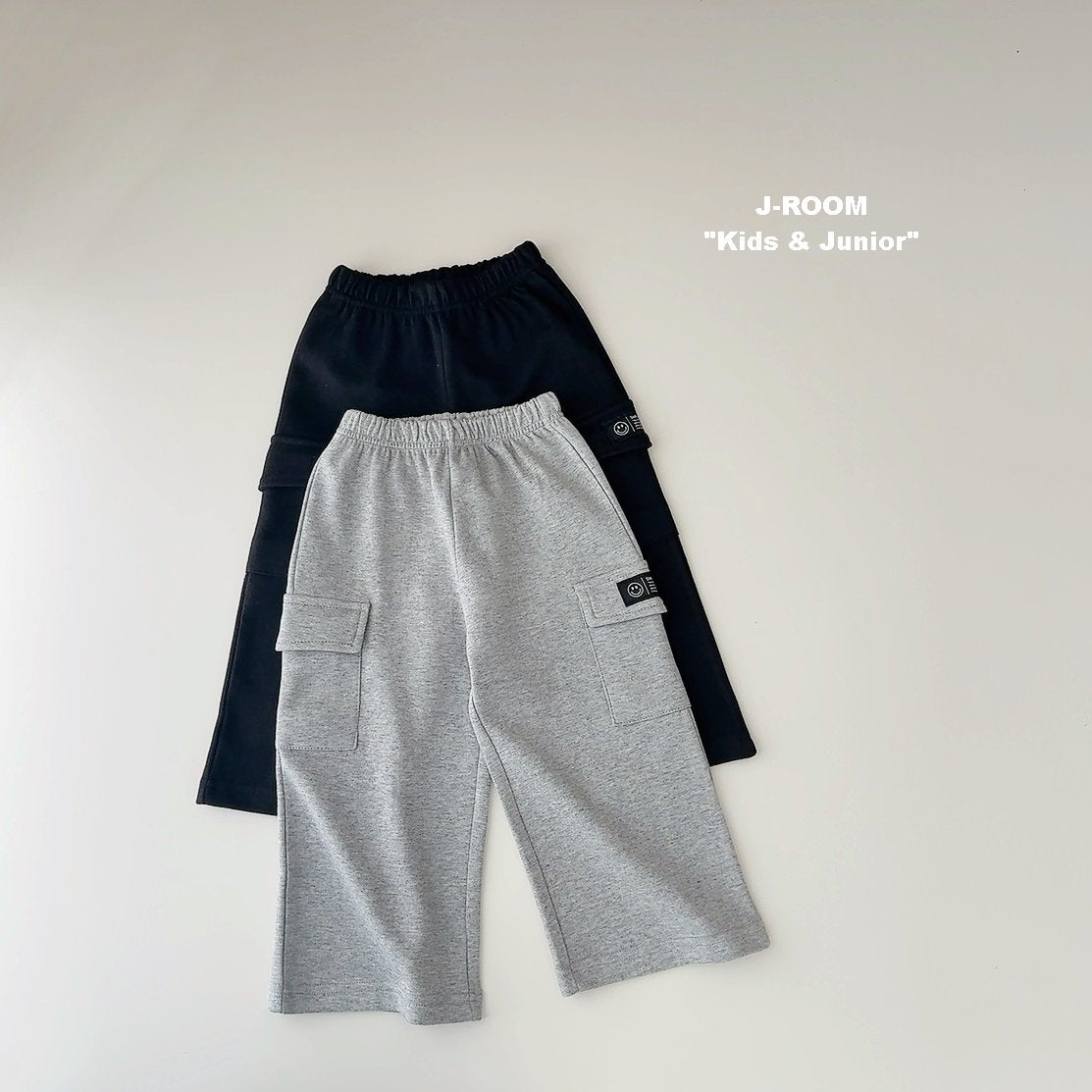 Pocket Label Wide Cargo Pants