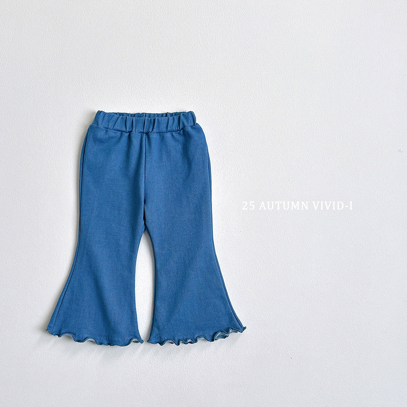 Diagonal Stretch Flared Pants