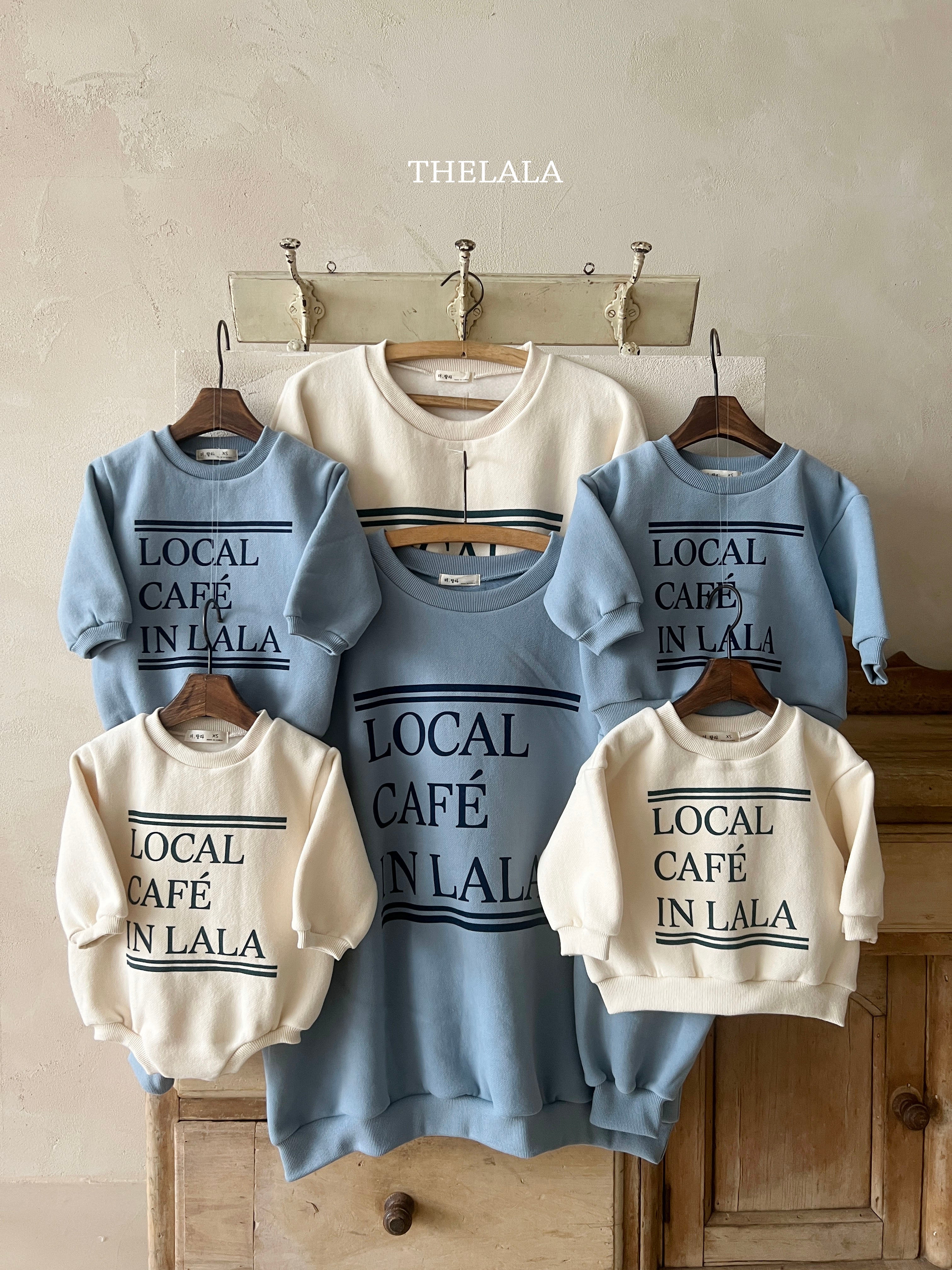 Cafe Sweatshirt (Mom)