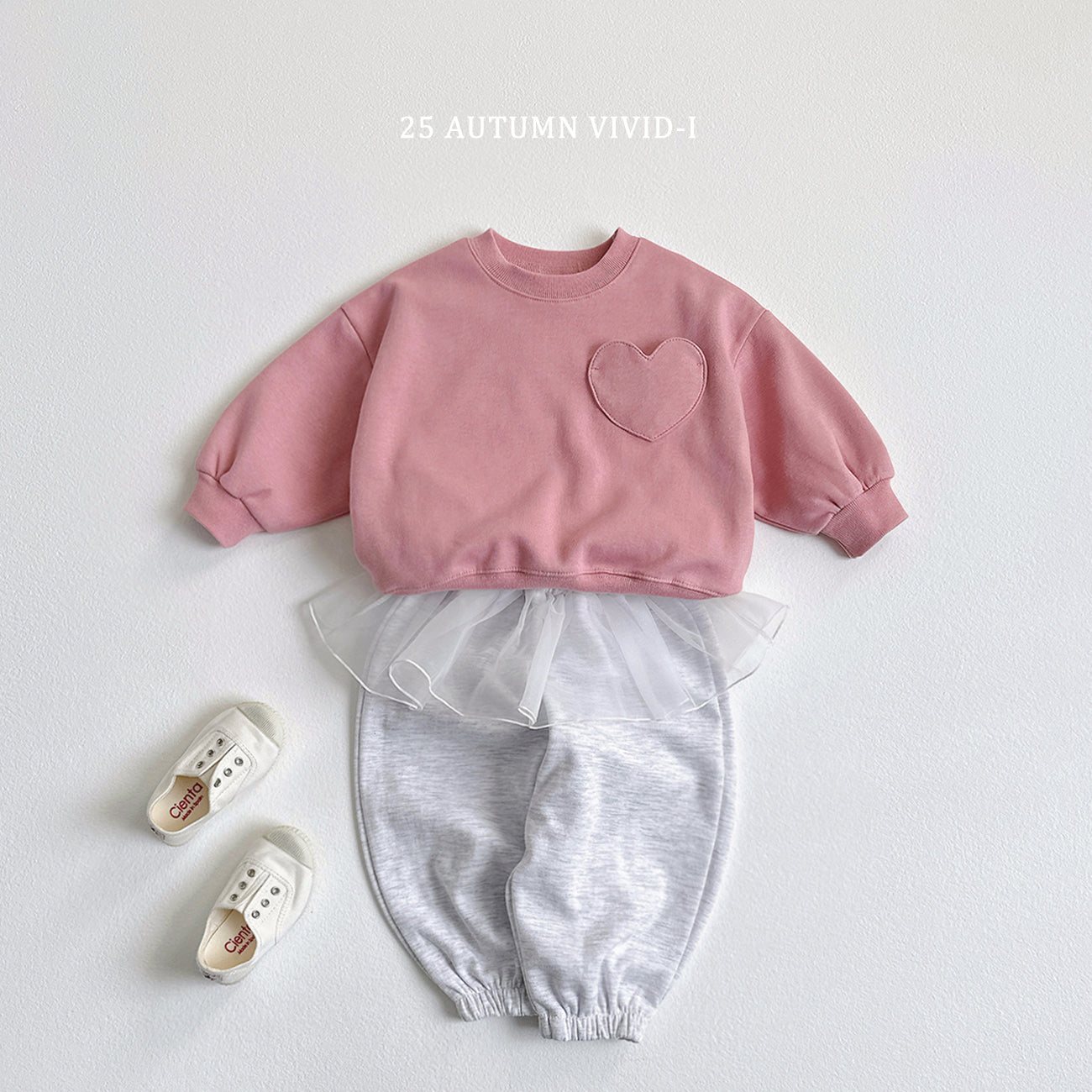 Heart Pocket Sweatshirt