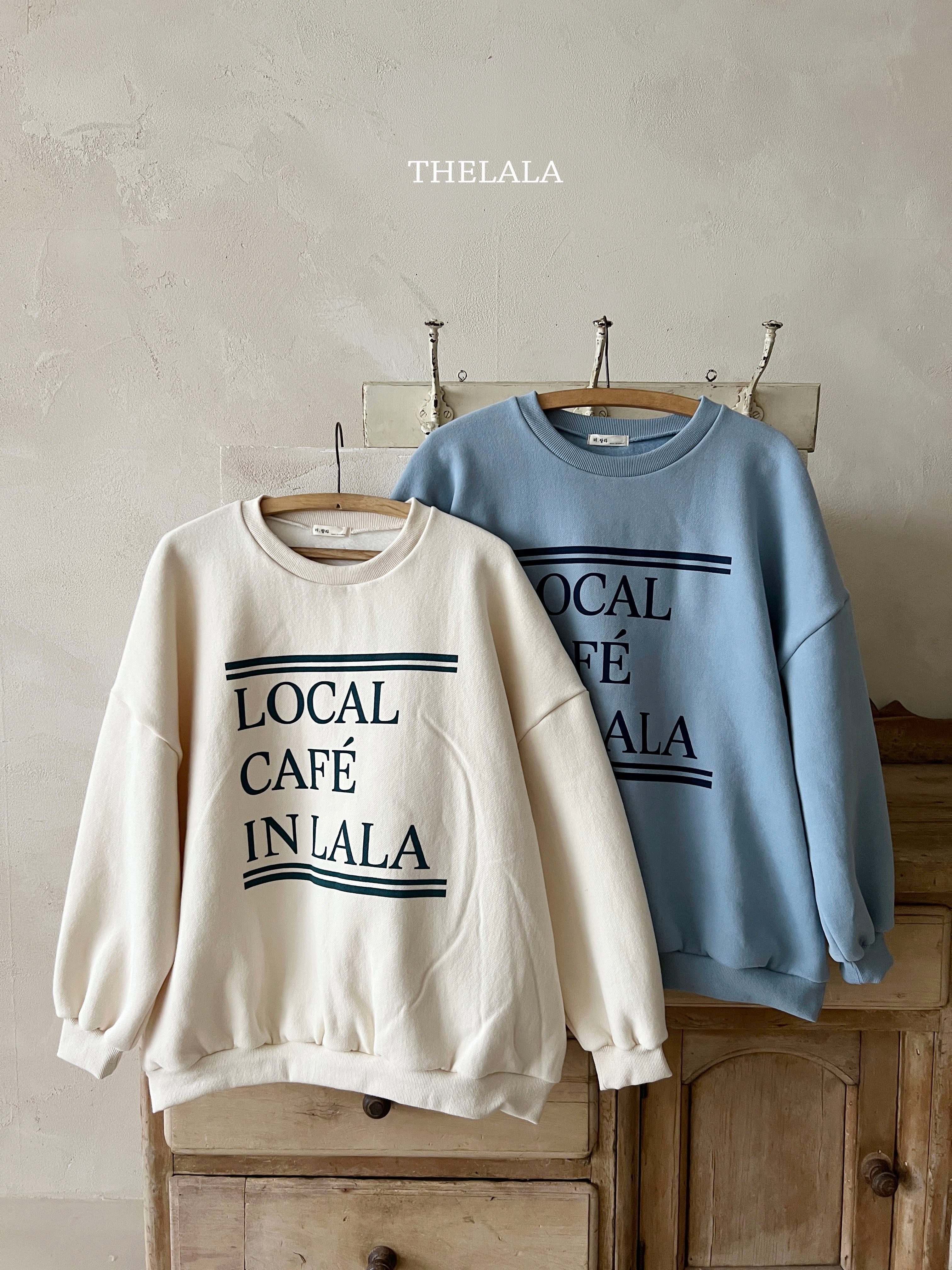 Cafe Sweatshirt (Mom)