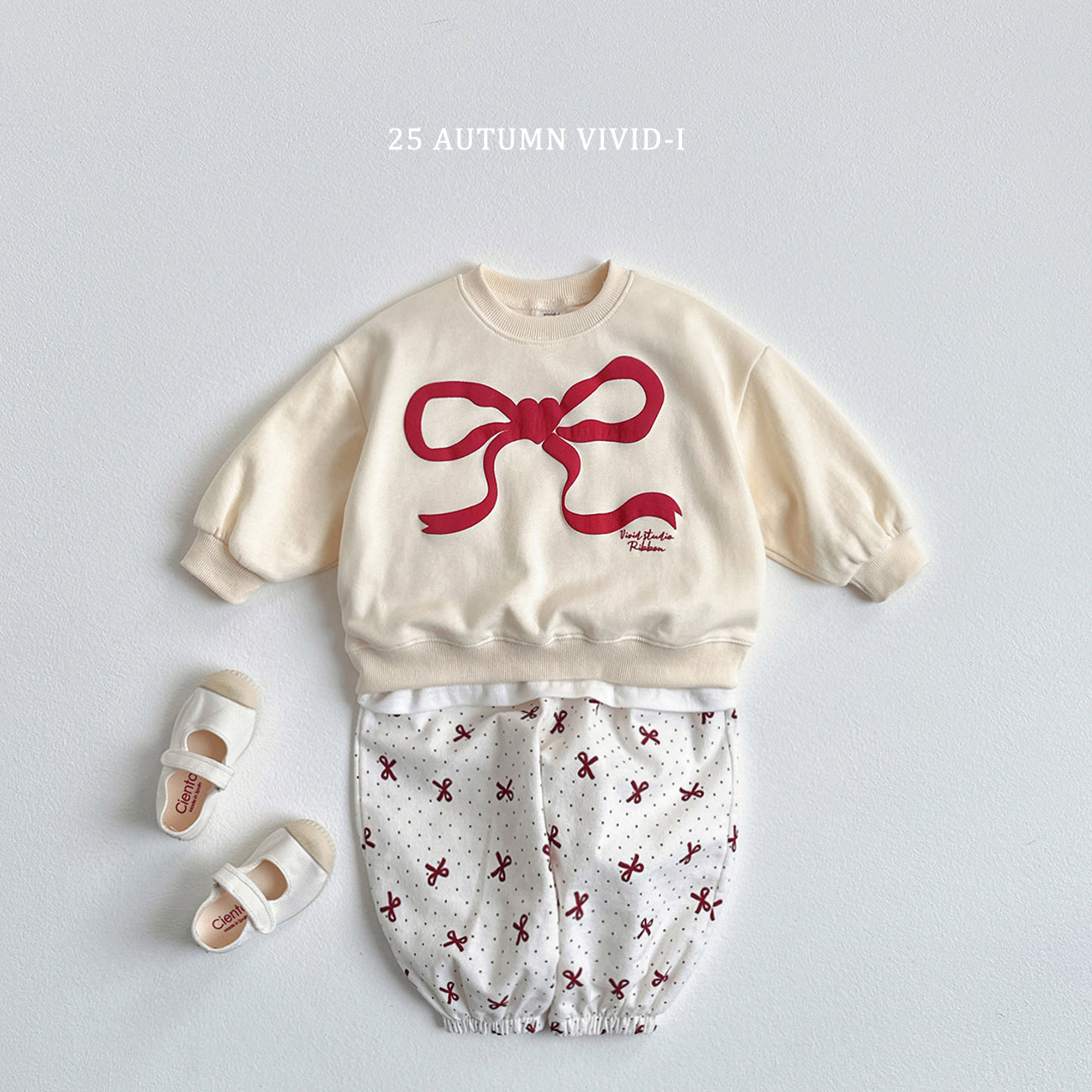 Ribbon Embossed Sweatshirt
