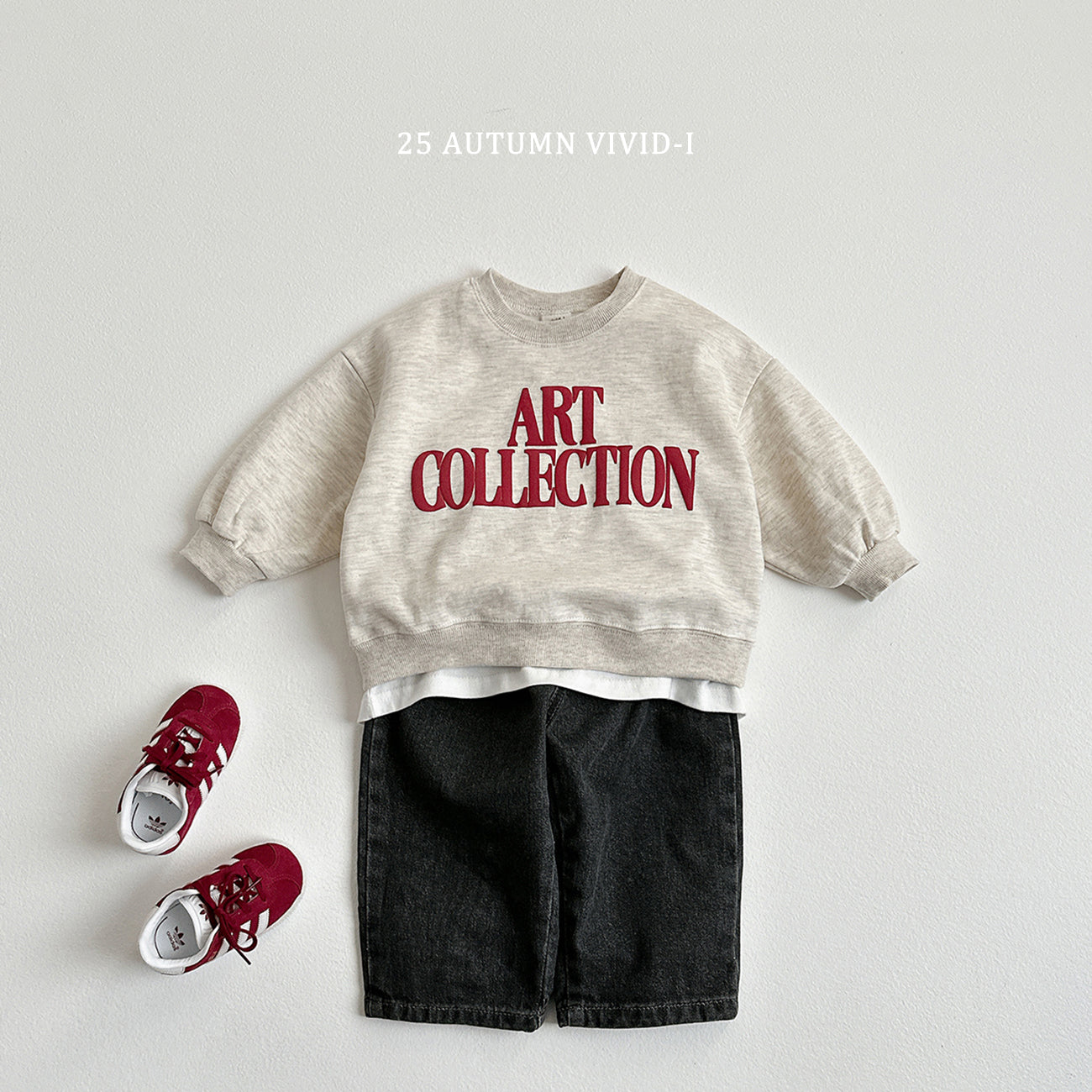 Art Embossed Sweatshirt