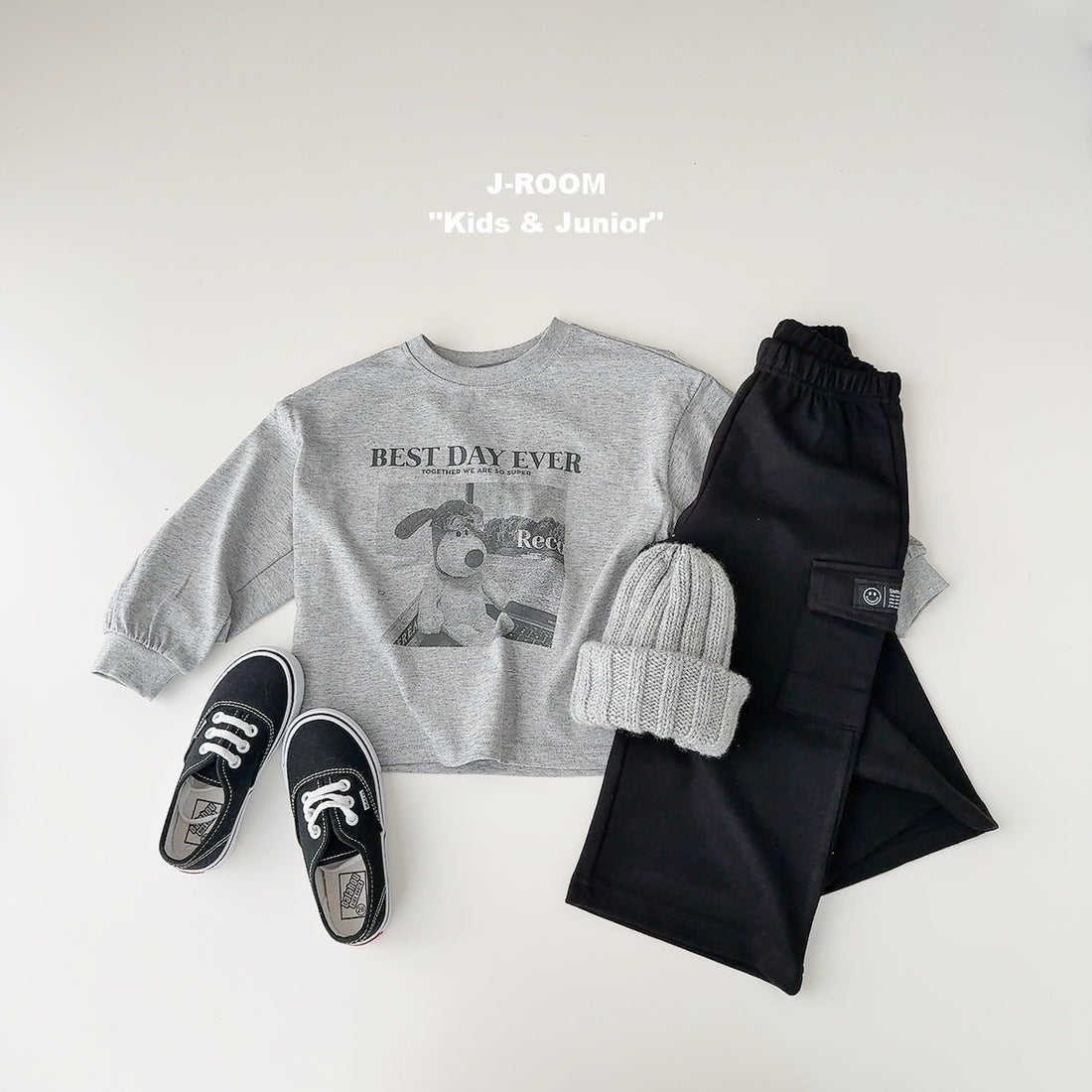 Pocket Label Wide Cargo Pants