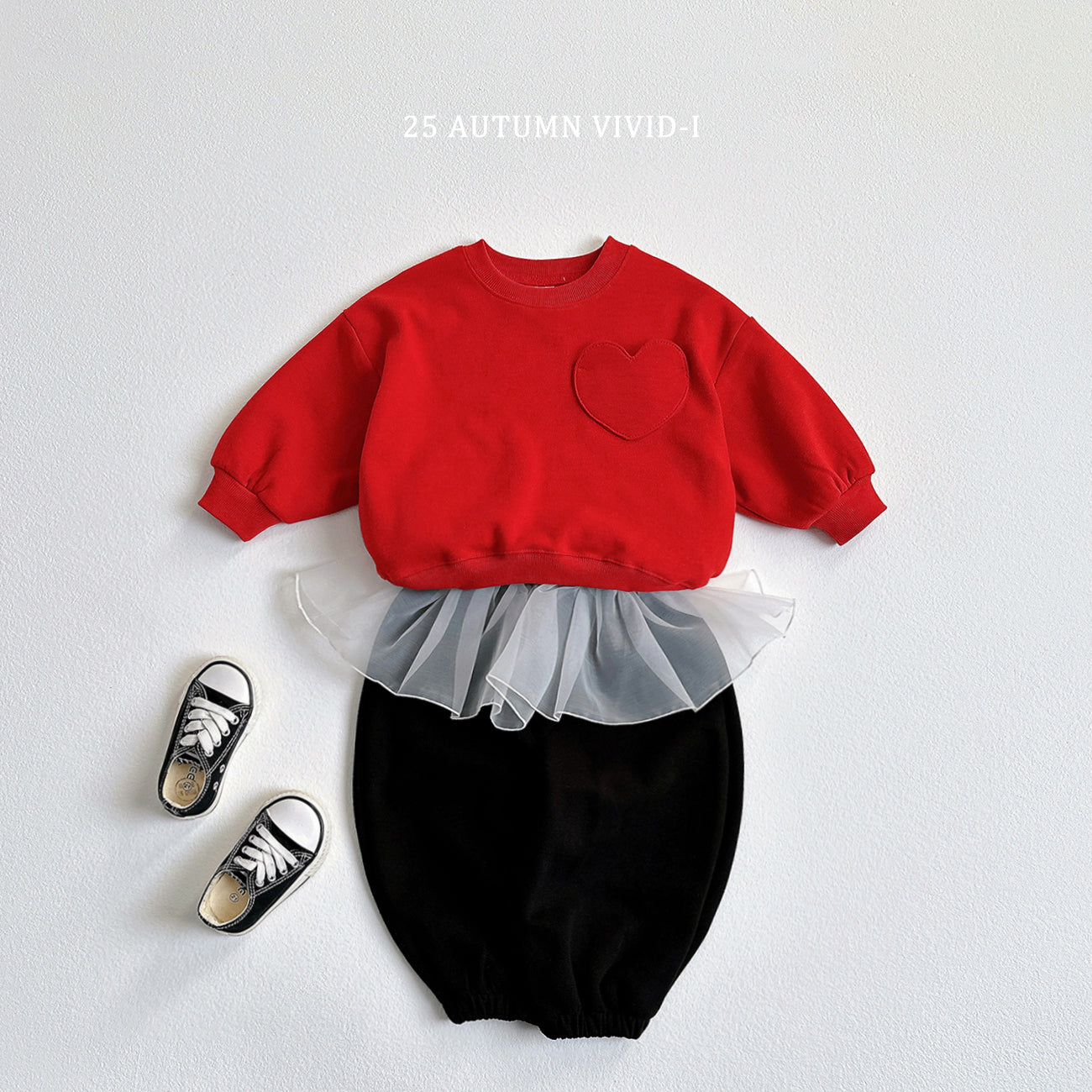 Heart Pocket Sweatshirt