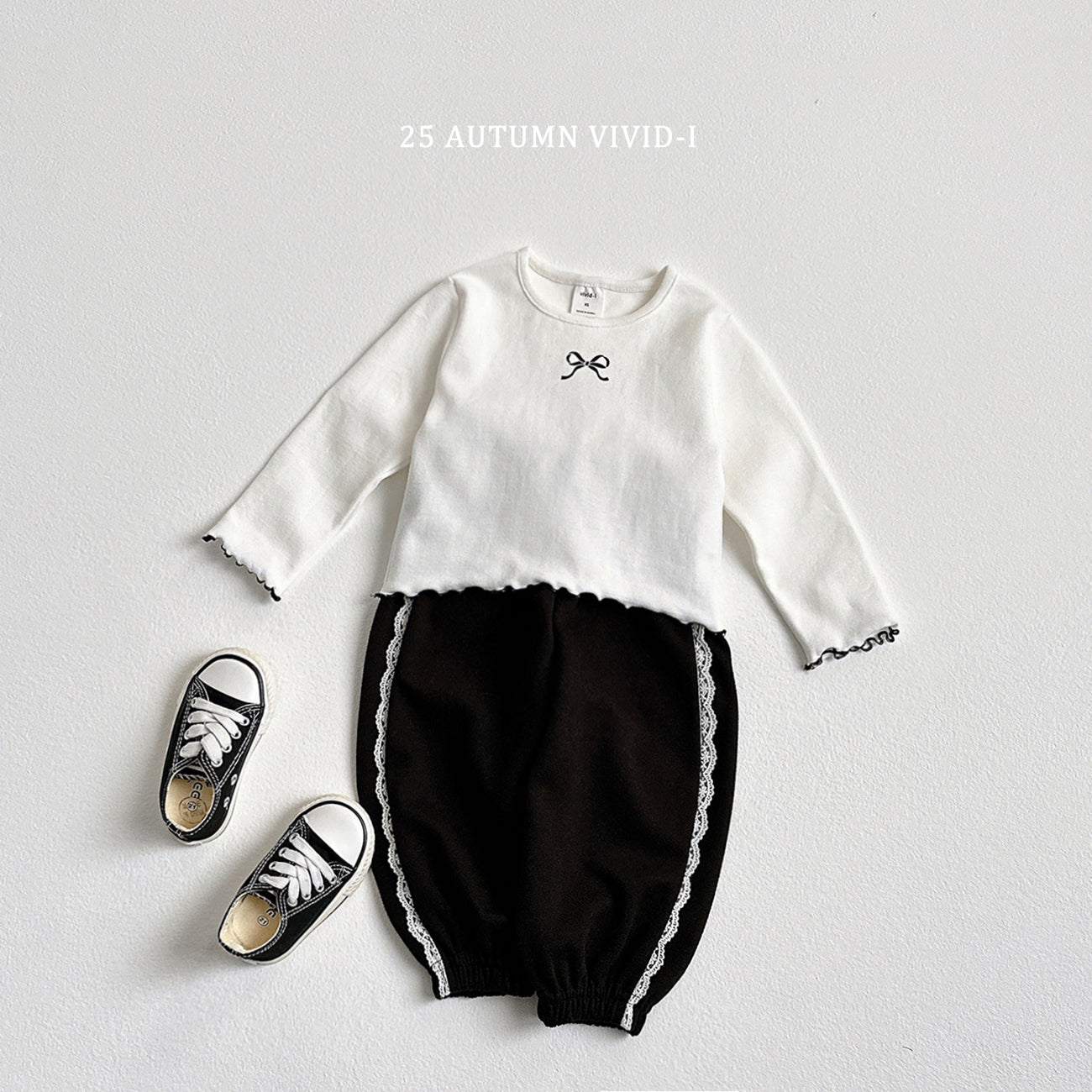 Ribbon Loose-fit T-shirt