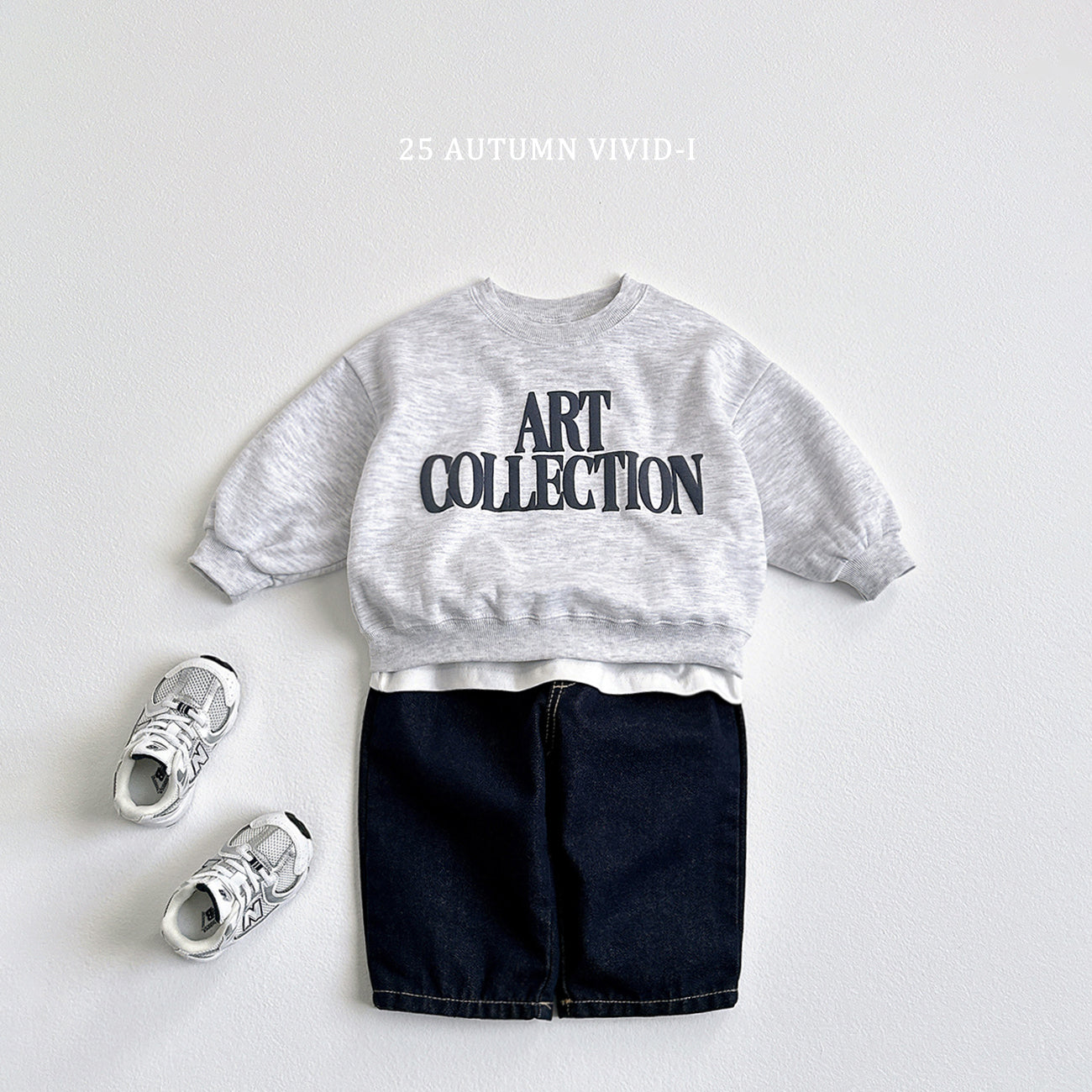 Art Embossed Sweatshirt