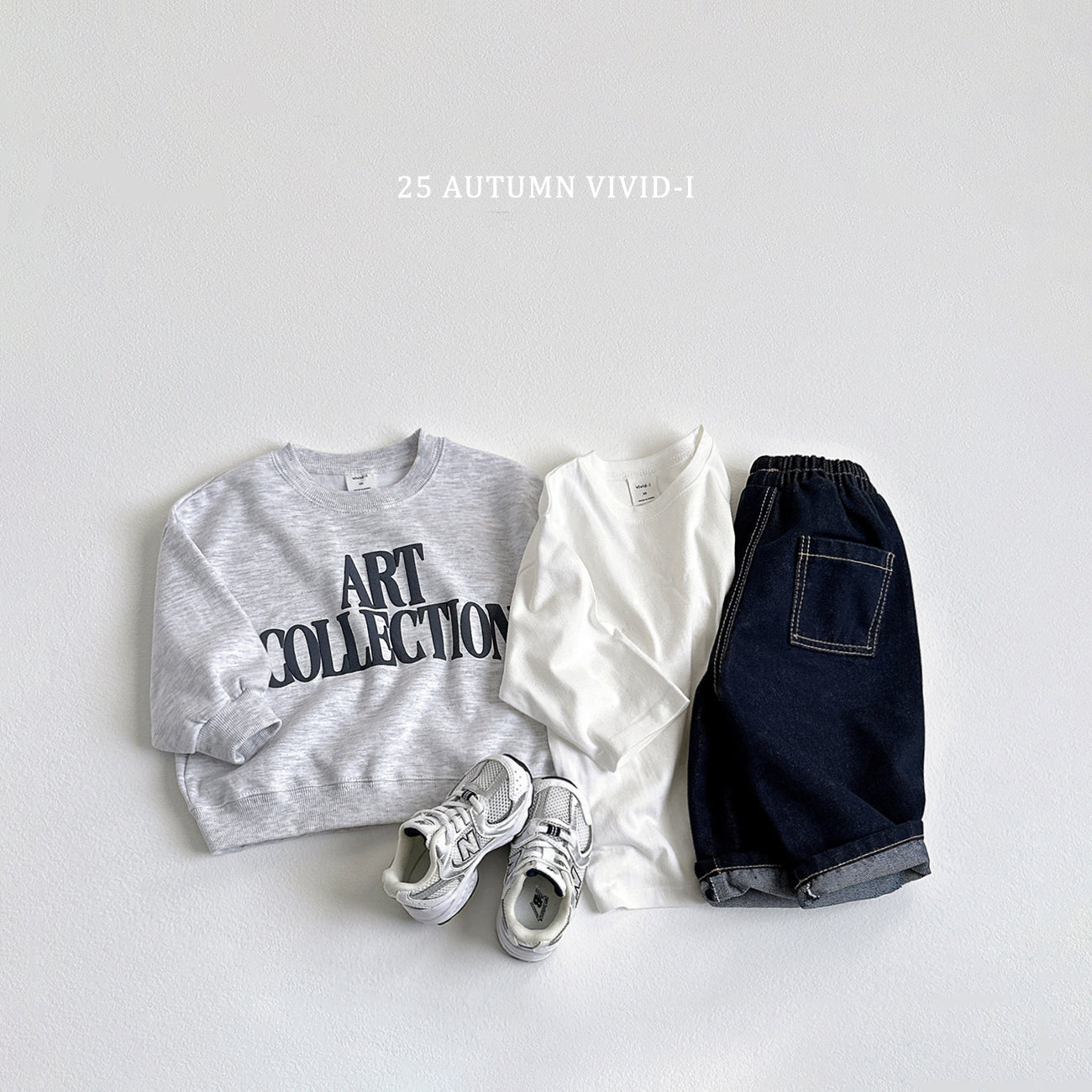 Art Embossed Sweatshirt