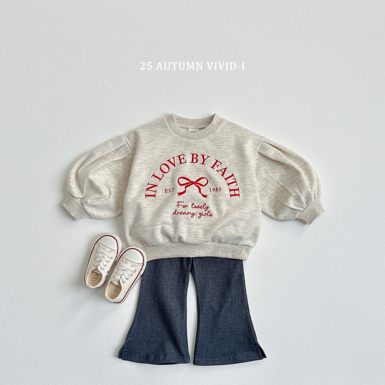Puff Ribbon Sweatshirt