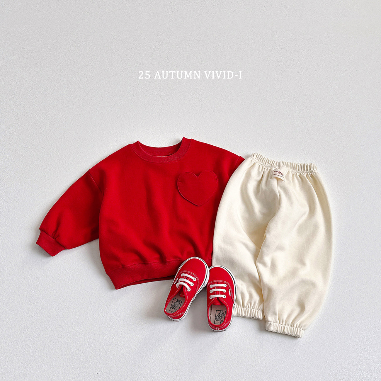 Heart Pocket Sweatshirt