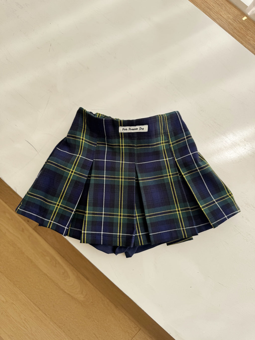 Checkered Pleats