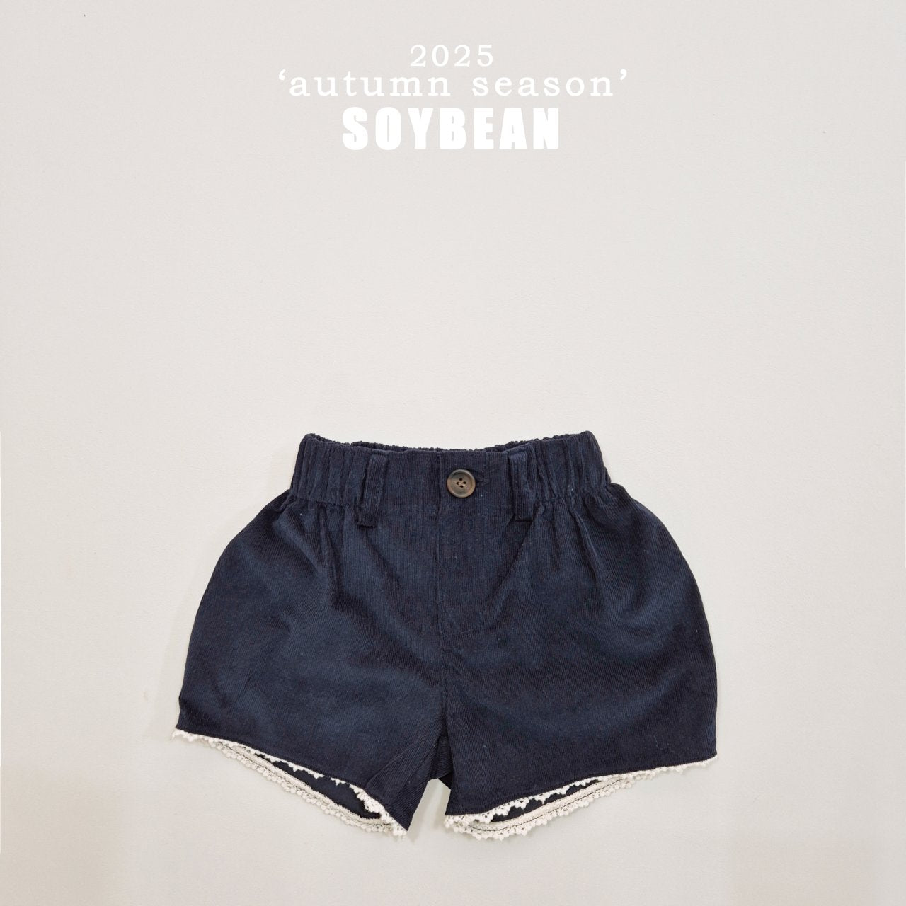 Balloon Corduroy Shorts