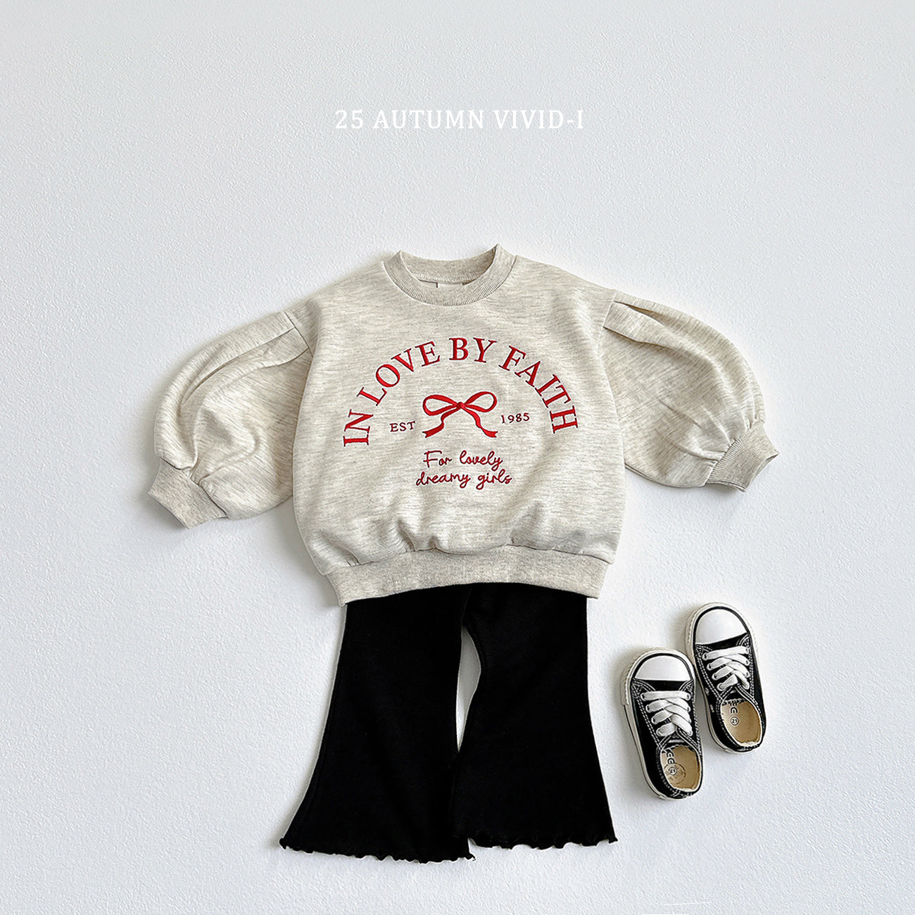 Puff Ribbon Sweatshirt