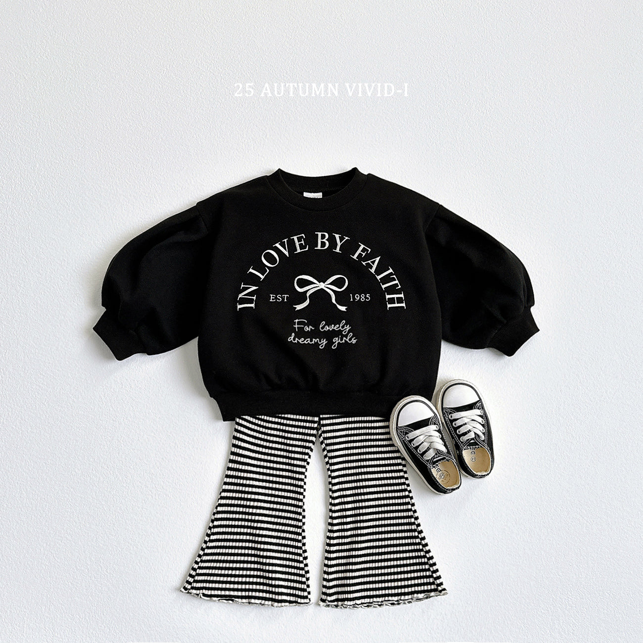 Puff Ribbon Sweatshirt