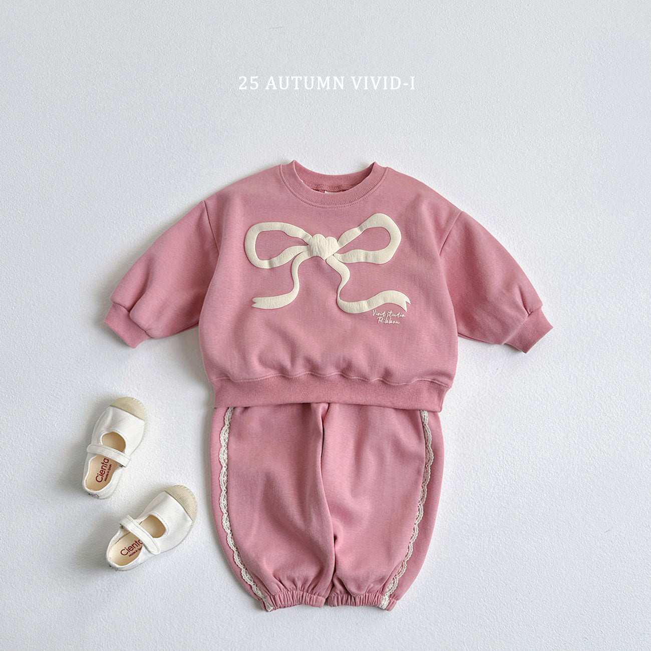 Ribbon Embossed Sweatshirt