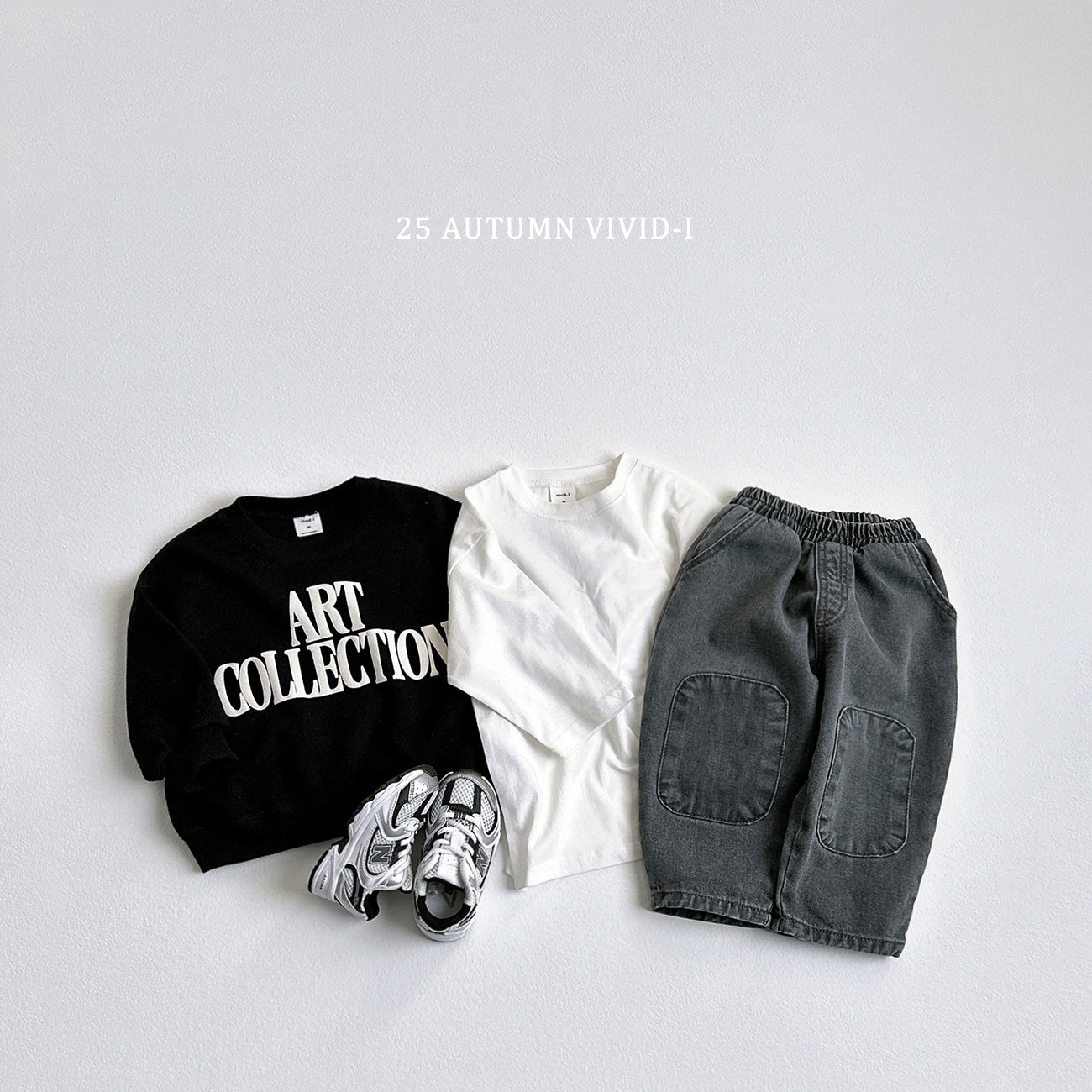Art Embossed Sweatshirt