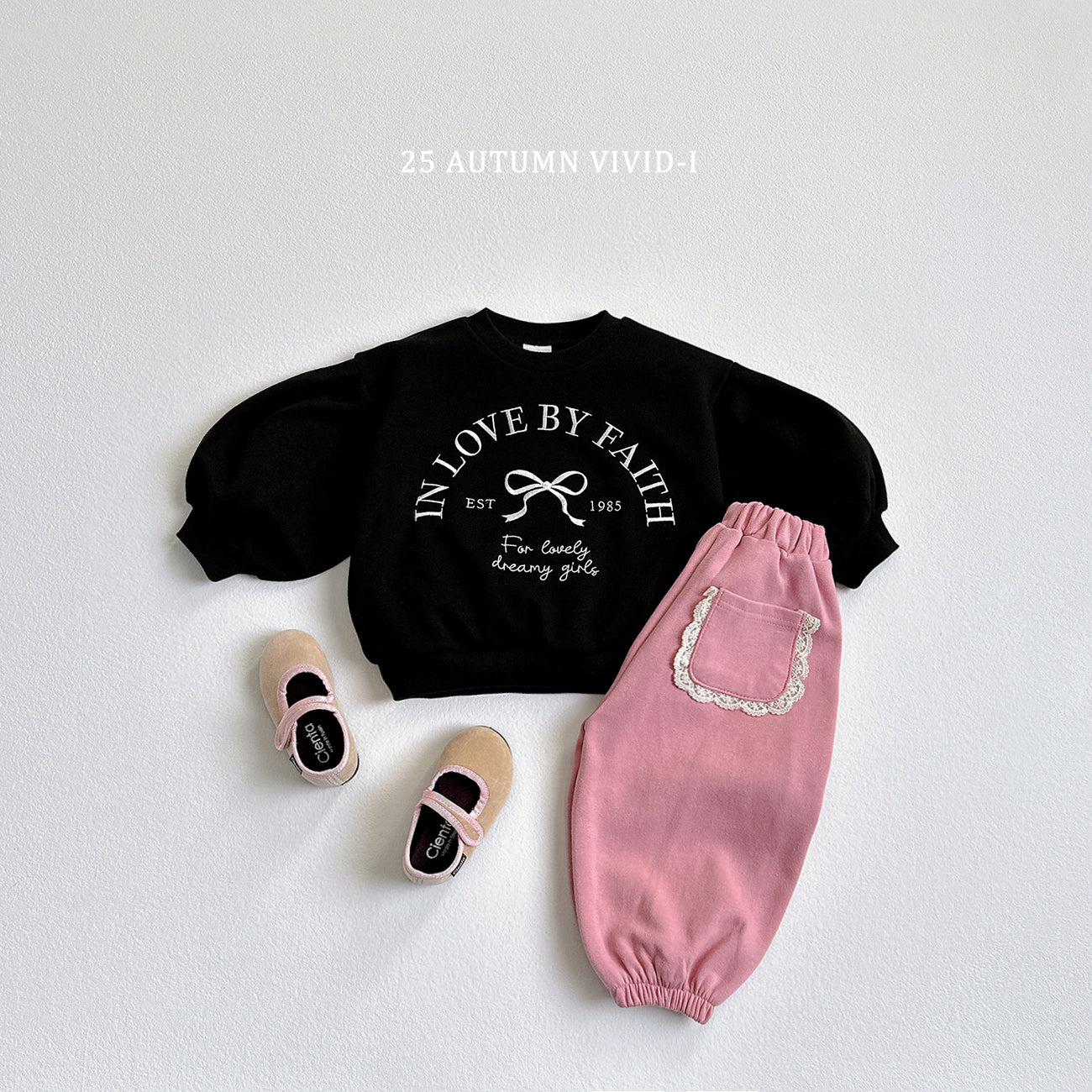Puff Ribbon Sweatshirt