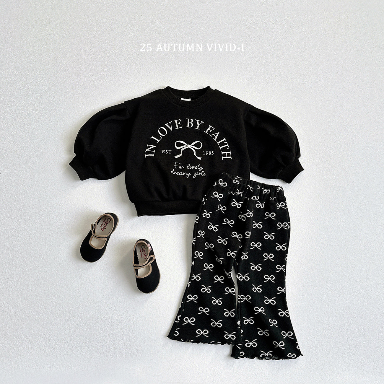 Puff Ribbon Sweatshirt