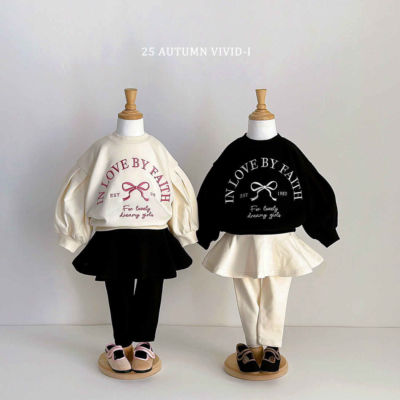 Puff Ribbon Sweatshirt