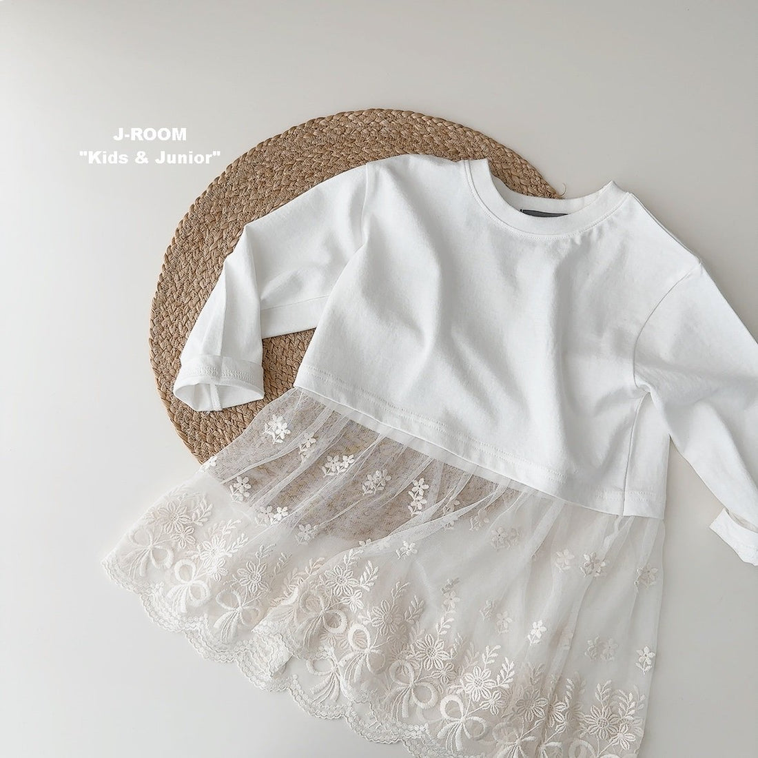 Punching Lace Long Tee