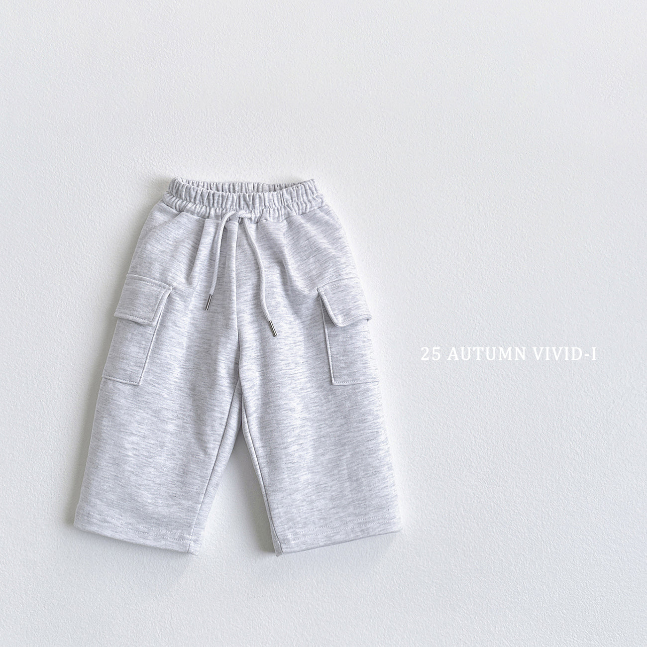 Wide-Fit Cargo String Pants