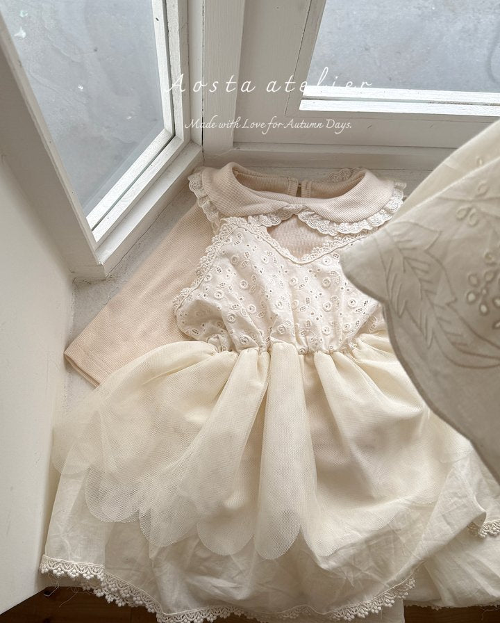 Lace Tulip Dress