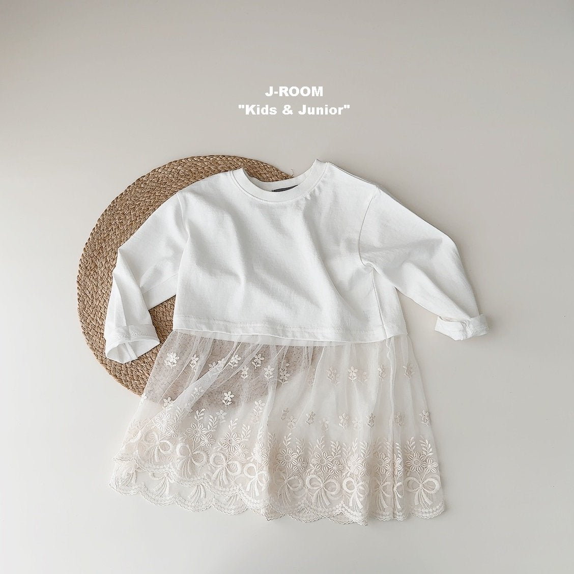 Punching Lace Long Tee