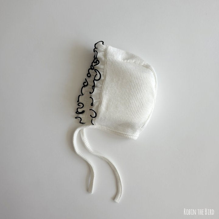 Modal Frill Bonnet