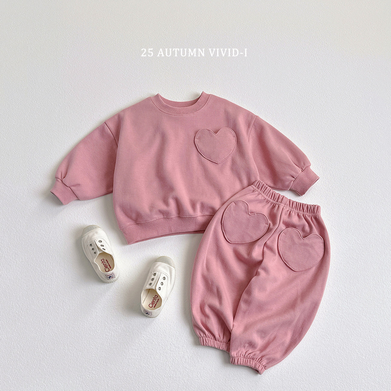 Heart Pocket Sweatshirt