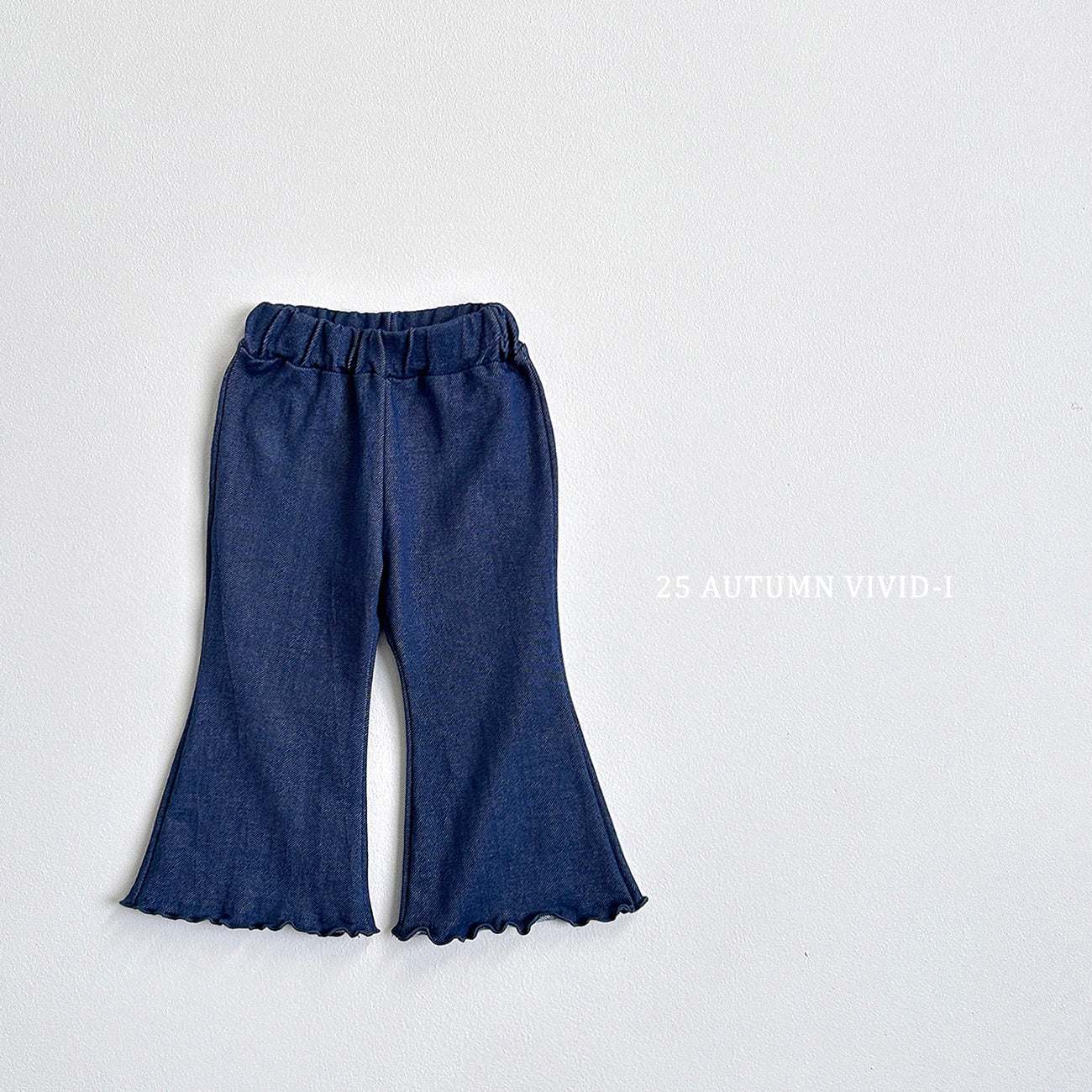 Diagonal Stretch Flared Pants