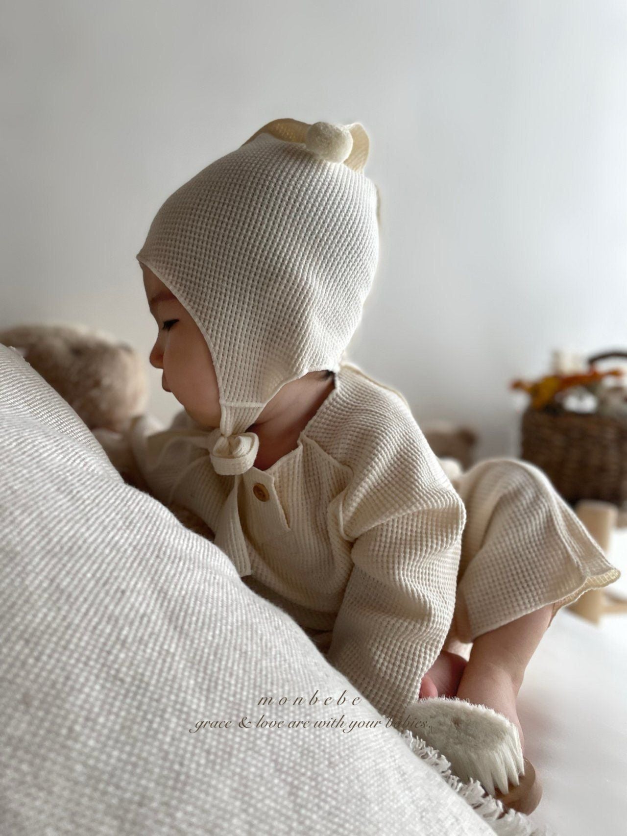 Pom Pom Waffle Suit (with Cone Hat)