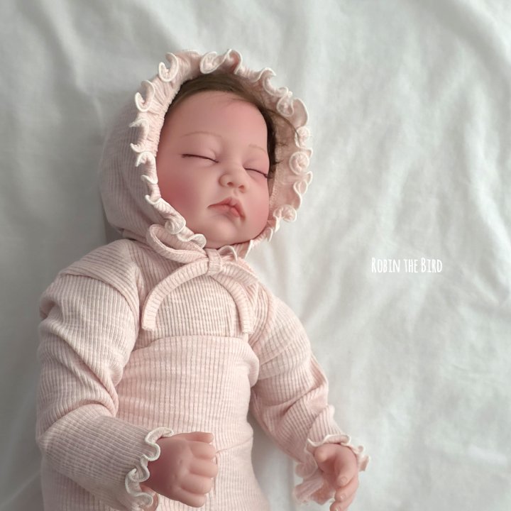 Modal Frill Bonnet