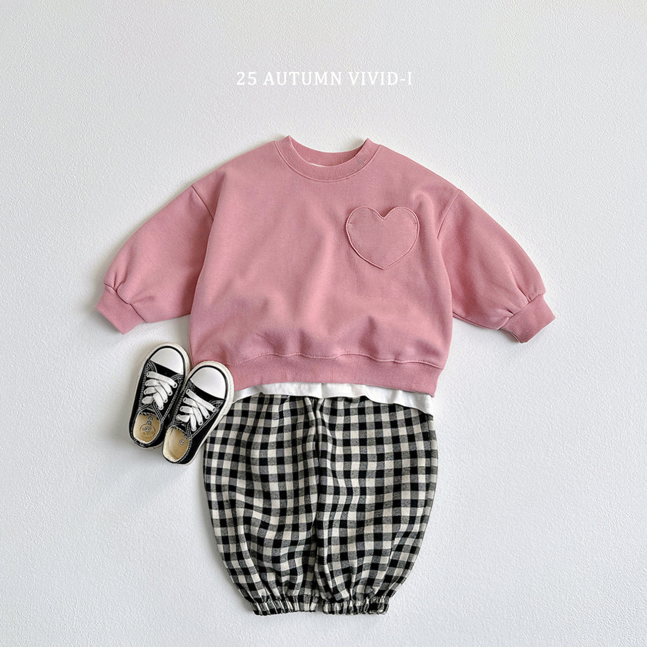 Heart Pocket Sweatshirt