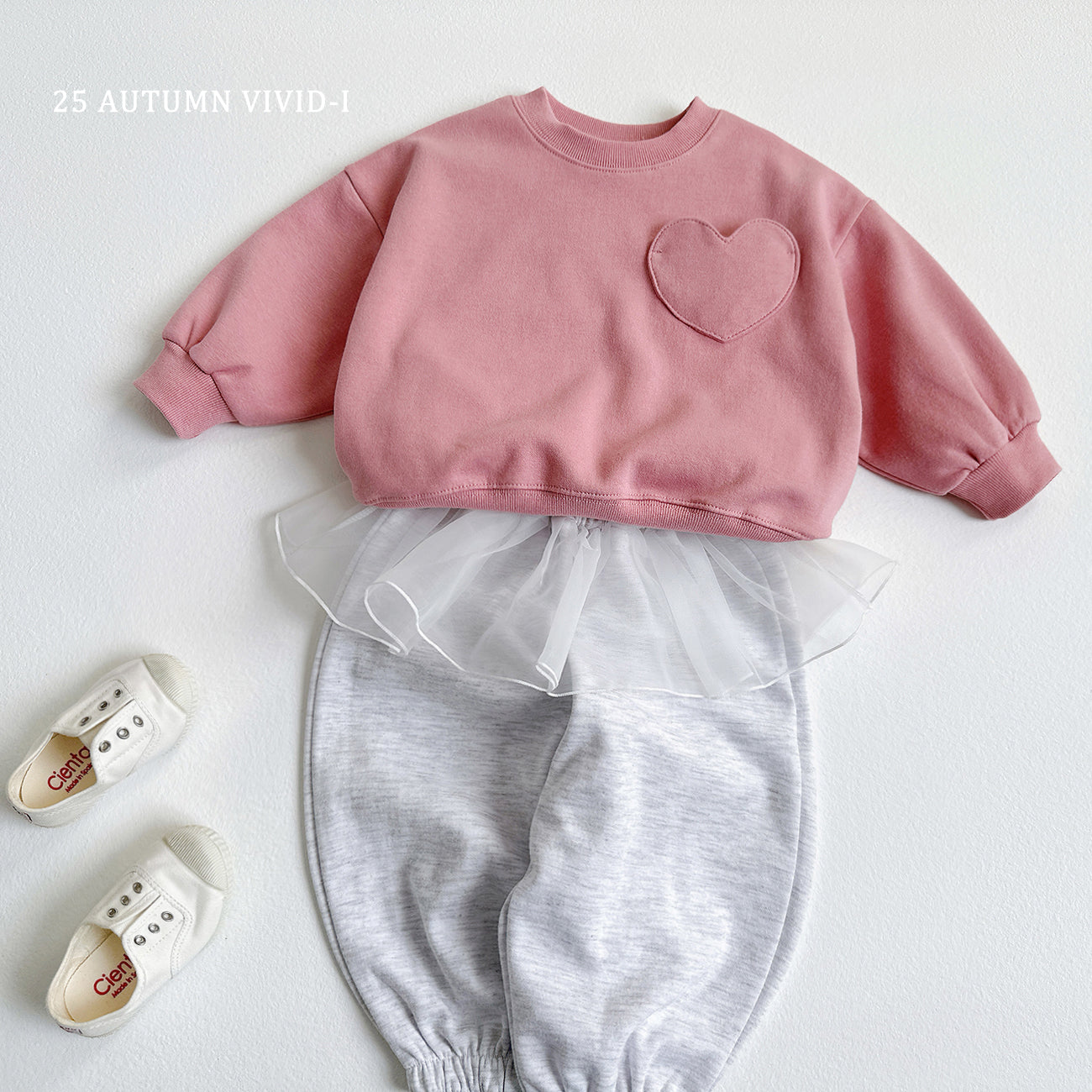 Heart Pocket Sweatshirt